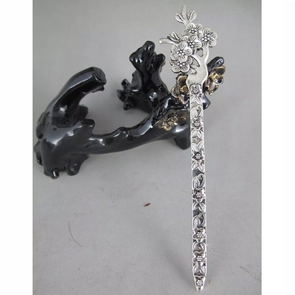 Silver Cherry Blossom Floral Hair Stick Accessory Bodkin Kanzashi Binyeo - Picture 7 of 13